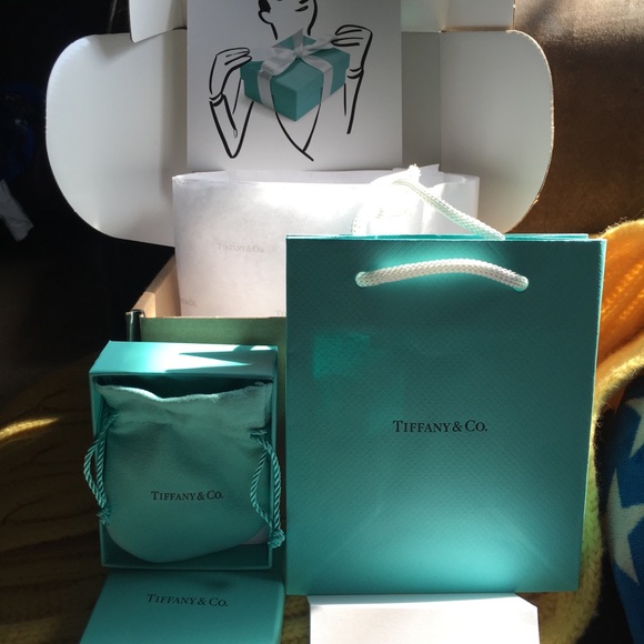 Tiffany & Co Gift set package - Picture 1 of 7